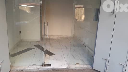 محل للإيجار في طريق الجديدة