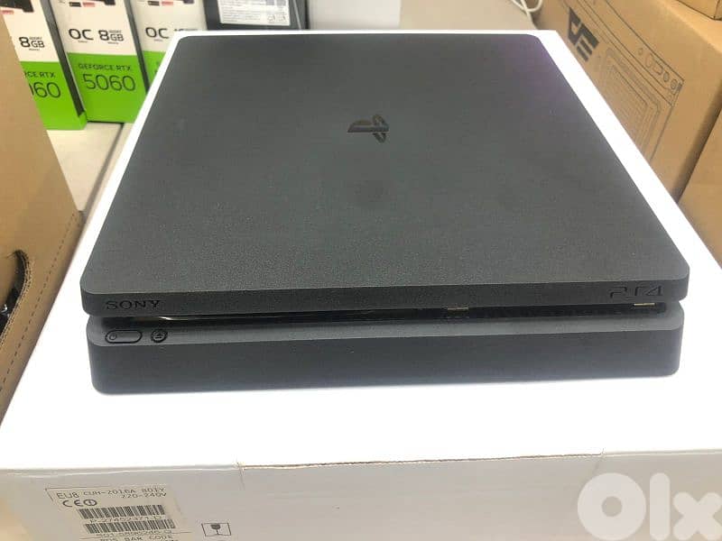ps4 slim motel el jdede ma3o Maske asleyeh wel 3elbe لسعر قابل للتفاوض 3