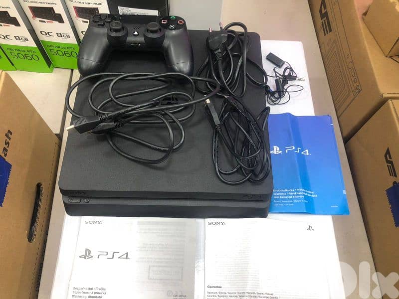 ps4 slim motel el jdede ma3o Maske asleyeh wel 3elbe لسعر قابل للتفاوض 7