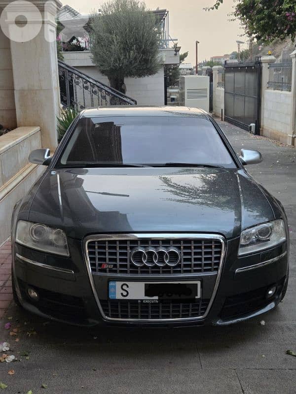 Audi S8 2008 0