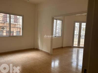 Apartment For Sale In Achrafieh ach0156dpea