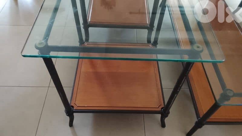 طاوله تلفزيون وطاوله كبيره مع ٢ صغار خشب ارز 0