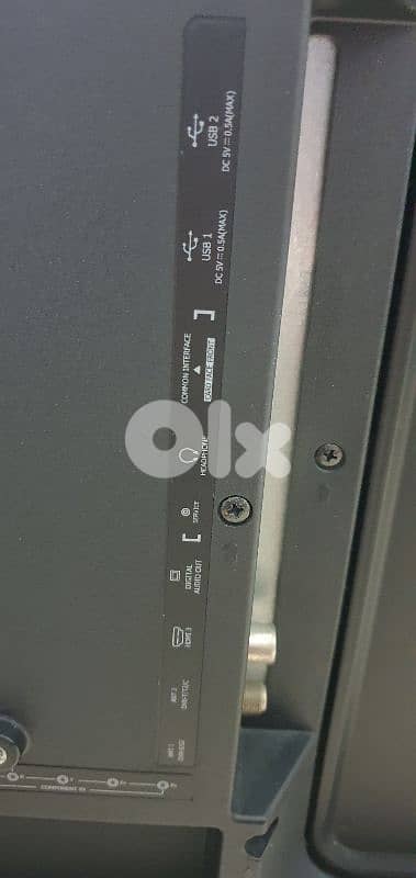 شاشة Hisense  smart tv الحاله ممتاز بعدو بل نايلو عله جديد 5