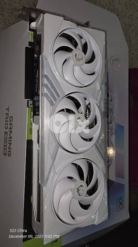 msi gaming trio rtx 5070 white . Samsung iphone motherboard 2