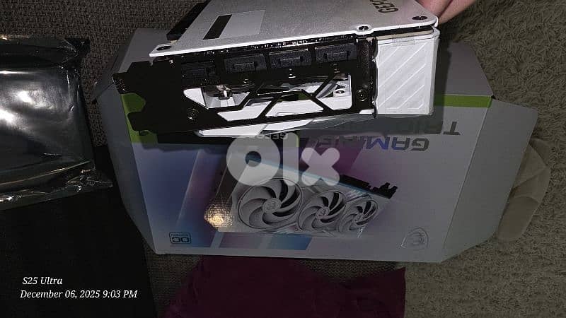 msi gaming trio rtx 5070 white . Samsung iphone motherboard 5