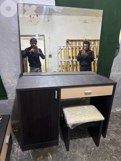 غرفة نوم تركيا مستعملة شبه جديدة