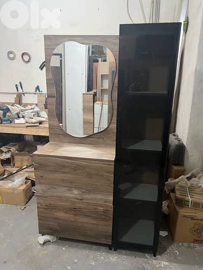 شفنيرة مع مراية جديدة من المعمل