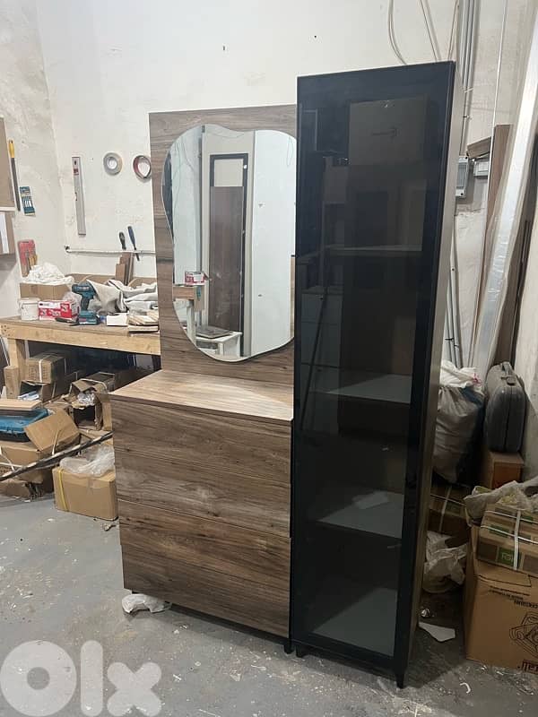 شفنيرة مع مراية جديدة من المعمل 1