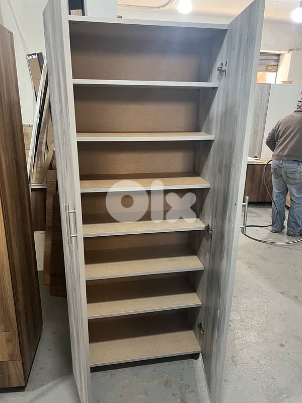 خزانة درفتين كلا رفوف جديدة من المعمل بافضل الاسعار 1