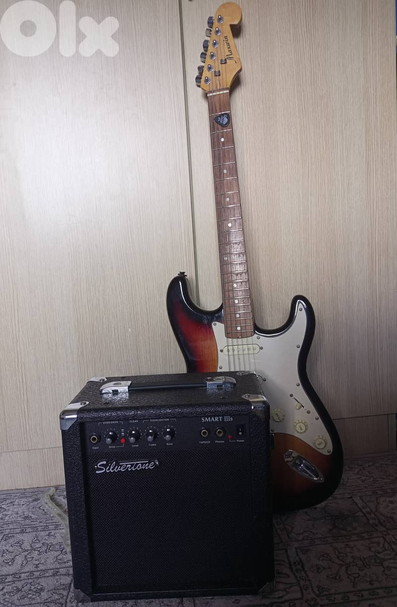 electric guitar and silvertone amplifier+pick+strap (starter pack) 0