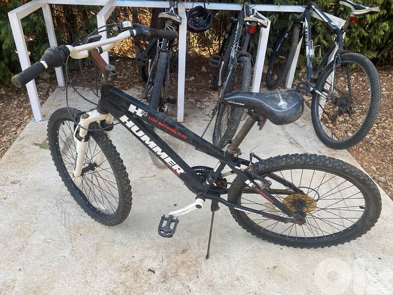 3 Trek 820 black + 1 hummer bike kids 7