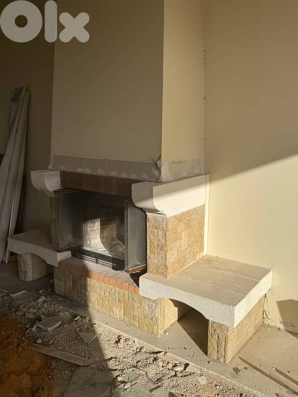 للبيع شيمينيه حجر صخري 1