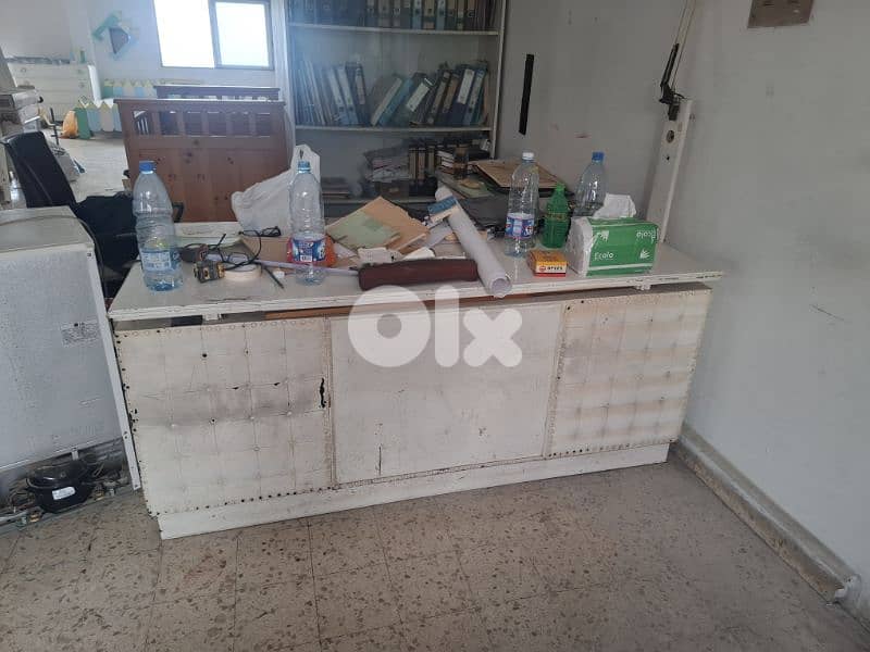 old furniture in a gallery 3