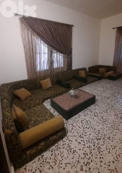 إشتري مجلس عربي فاخر للبيع – تصميم تقليدي أنيق