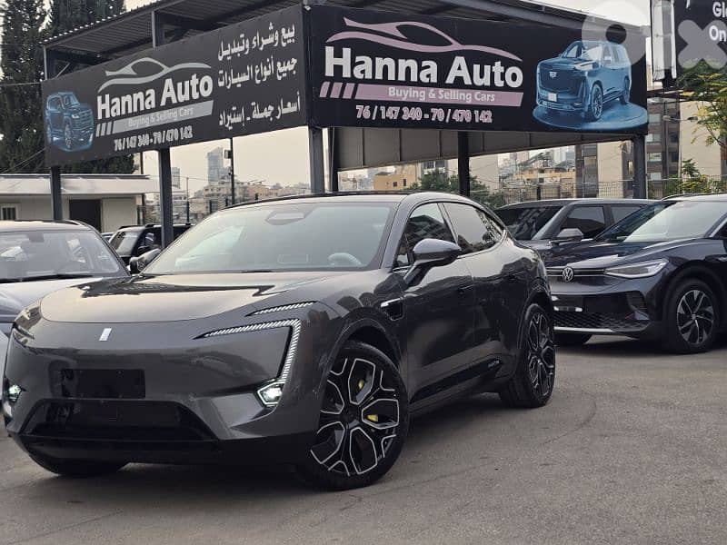 Avatr 11  NEW!!  0km Dual motors VIP SEATS 4 doors electric 578 HP Top 0