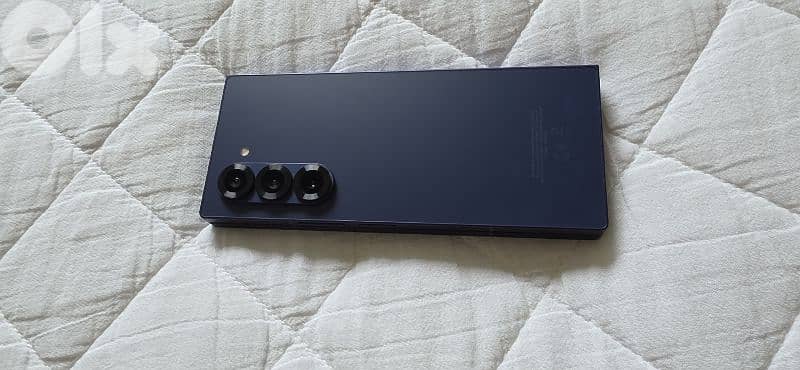 ZFold 6 512GB 12 Ram Like new 3