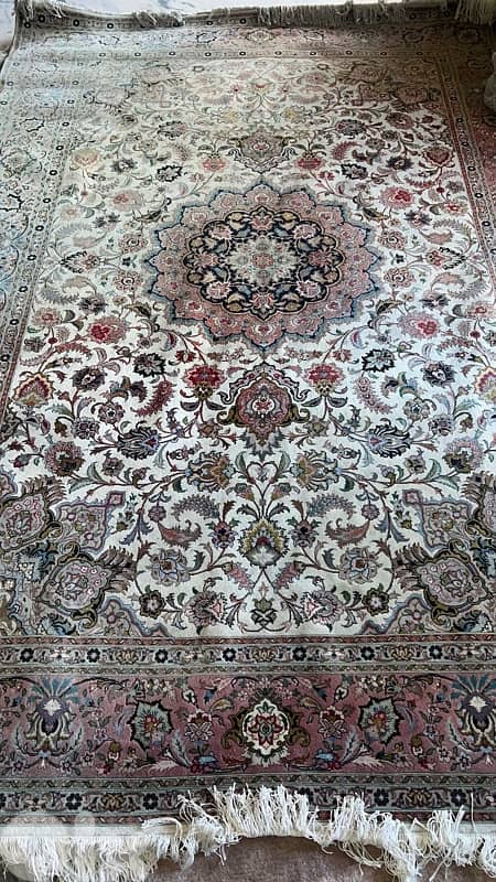 Carpet Fine Persian Isfahan Silk and Wool 0