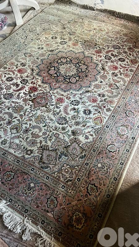 Carpet Fine Persian Isfahan Silk and Wool 1