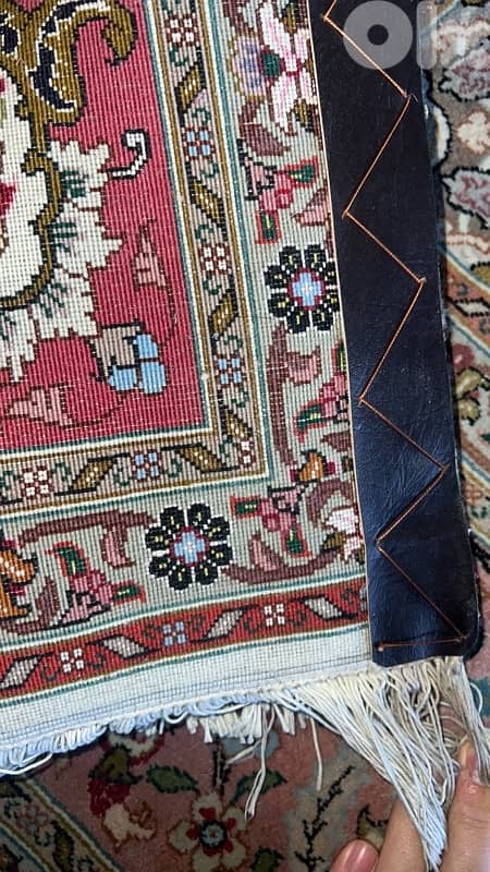 Carpet Fine Persian Isfahan Silk and Wool 3