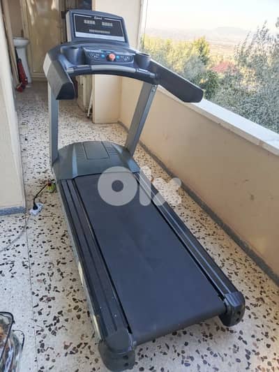 ماكينة جري للبيع بسعر مغري