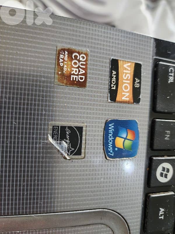 laptop tochiba  50$ 3