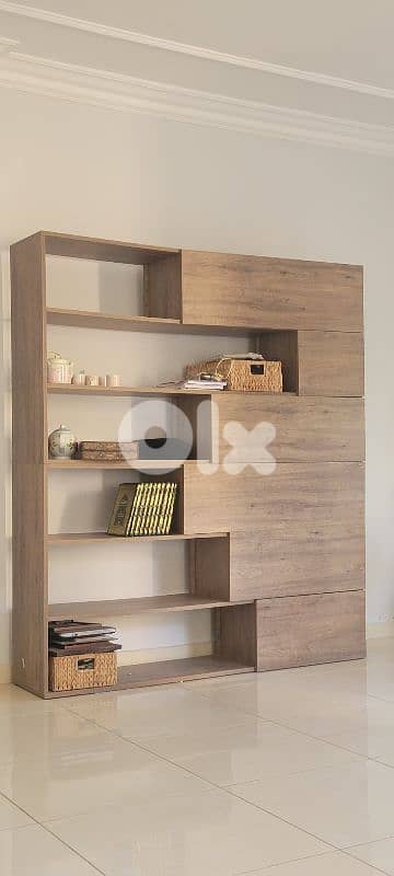 bookshelf -unit 0