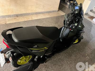 Yamaha zr 125 , 1800 km only