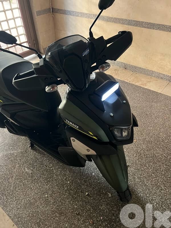 Yamaha zr 125 , 1800 km only 2