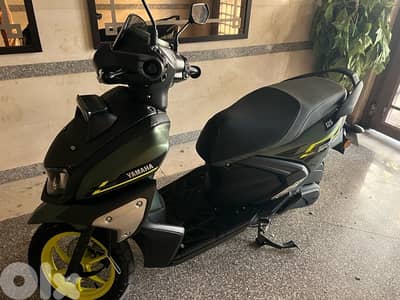 Yamaha zr 125 , 1800 km only