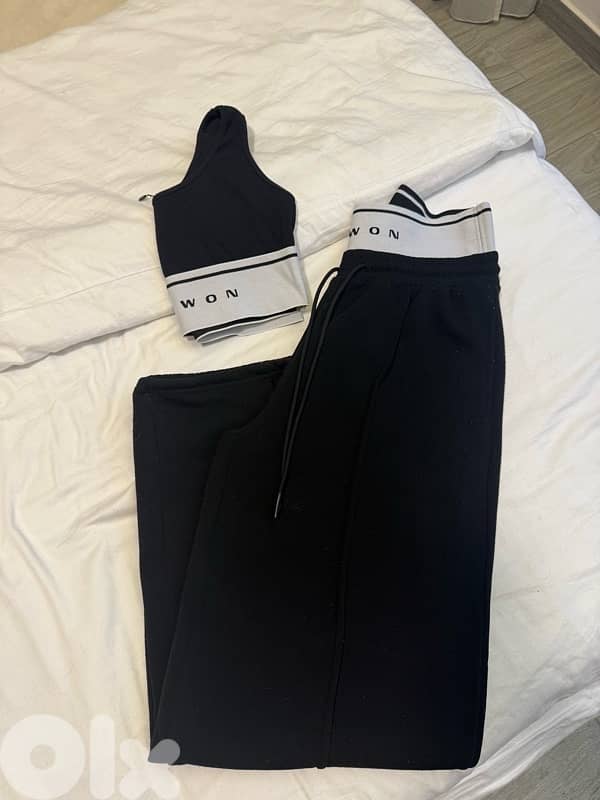 gym set sport bra with sweatpant new 0