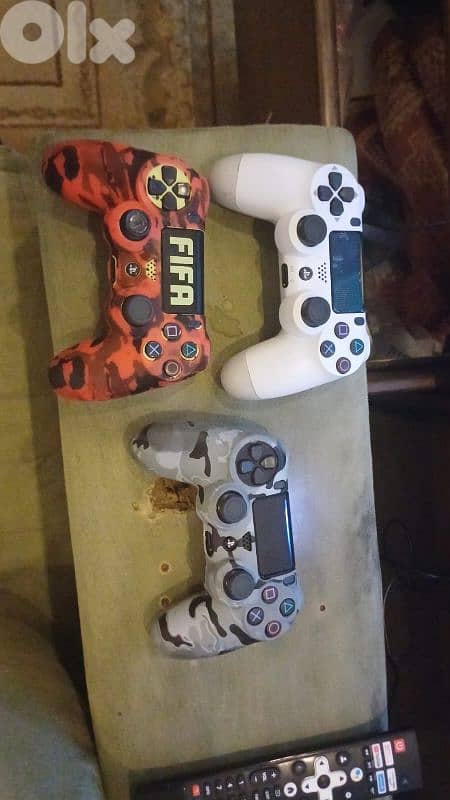 Playstation 4 slim 1