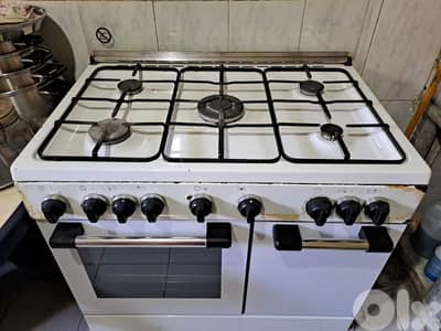 فرن غاز ايطالي