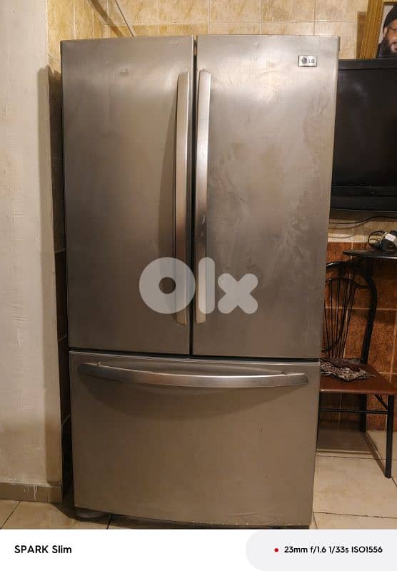 براد LG  شغال وكتير نضيف 200$  وغاز ست عيون كتير نضيف مع فرن شغال 150$ 1