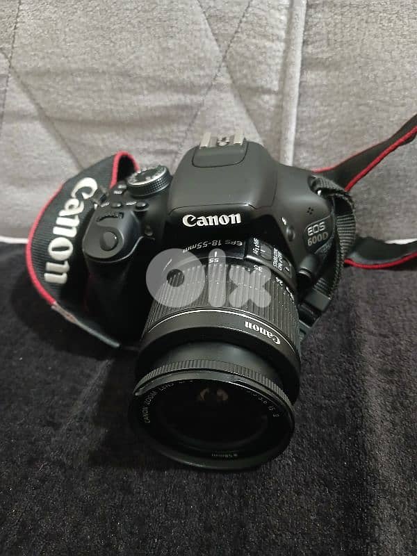 camera canoneos 600d 0