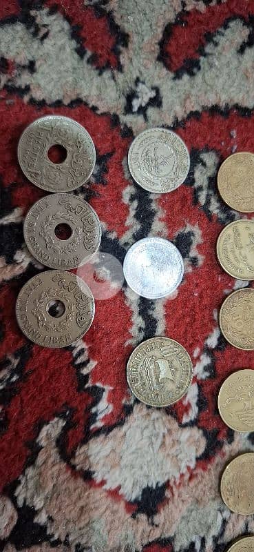 عملة لبنانية معدنية قديمة للبيع 4