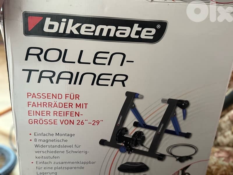 home traniner and stand for bike that puts on the car 0