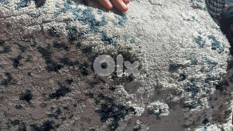 سجادتين بحالة جيدة في لبنان 0