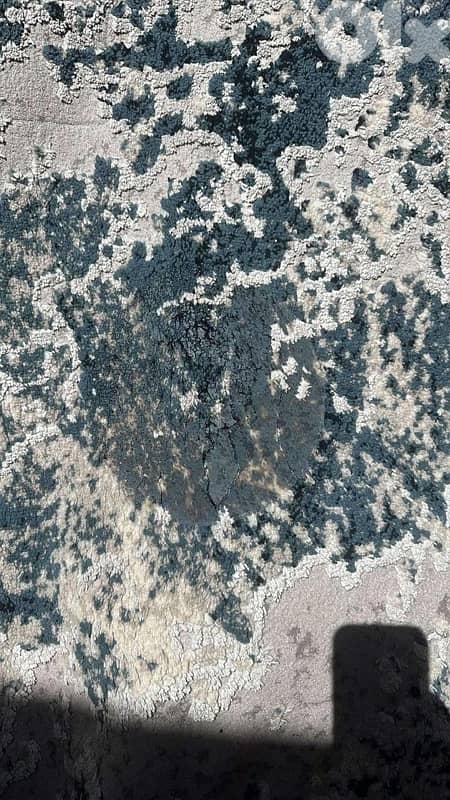 سجادتين بحالة جيدة في لبنان 2