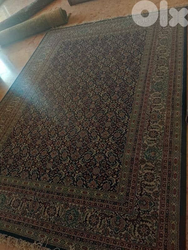 سجادتين صوف مرتبين شبه جداد 1