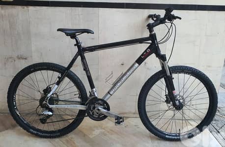 focus size xl3x9 speed hydraulic disc brakes Lockout suspension