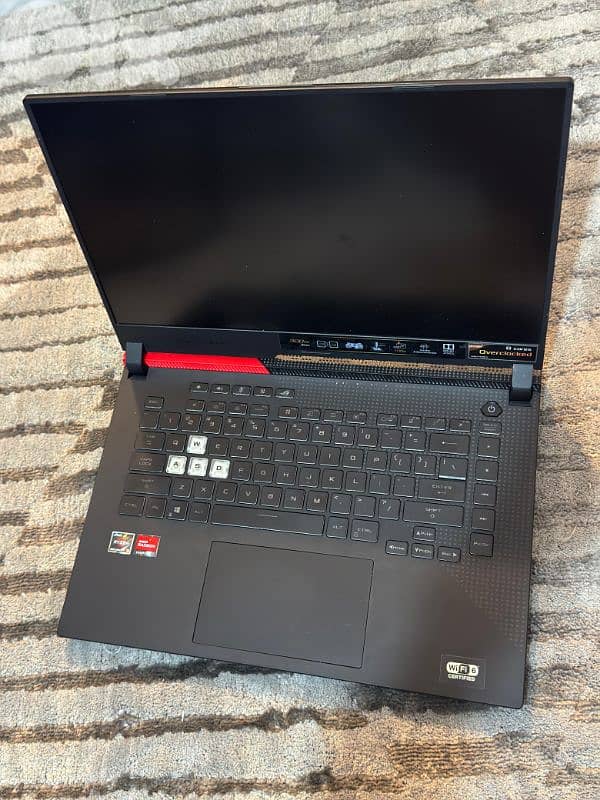 Asus Rog strix advantage g15 1