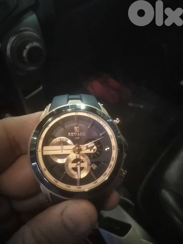 ساعتان للبيع 0