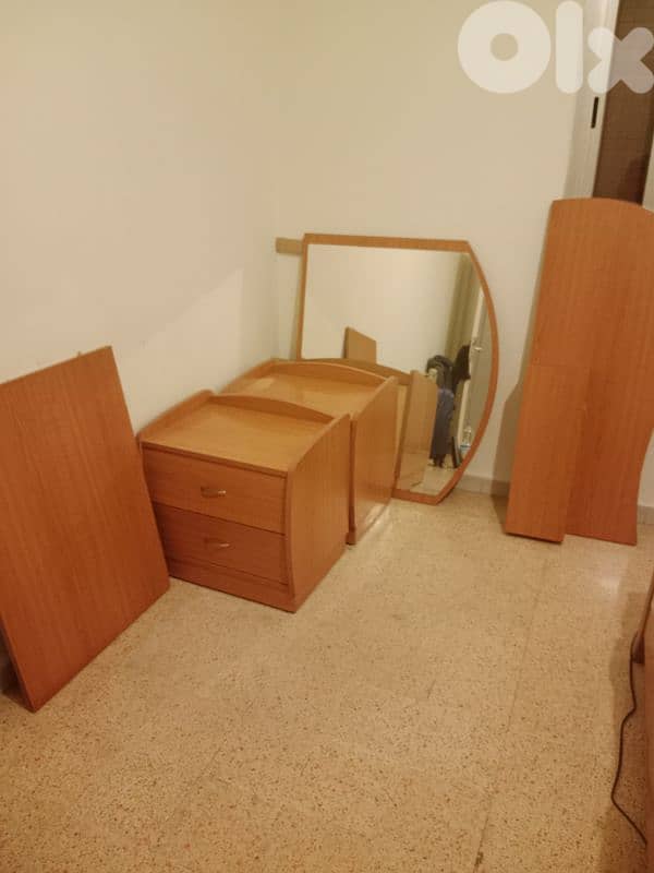Used Bedroom with Mattress Kingsize  غرفة نوم مع فرشة كينج 0
