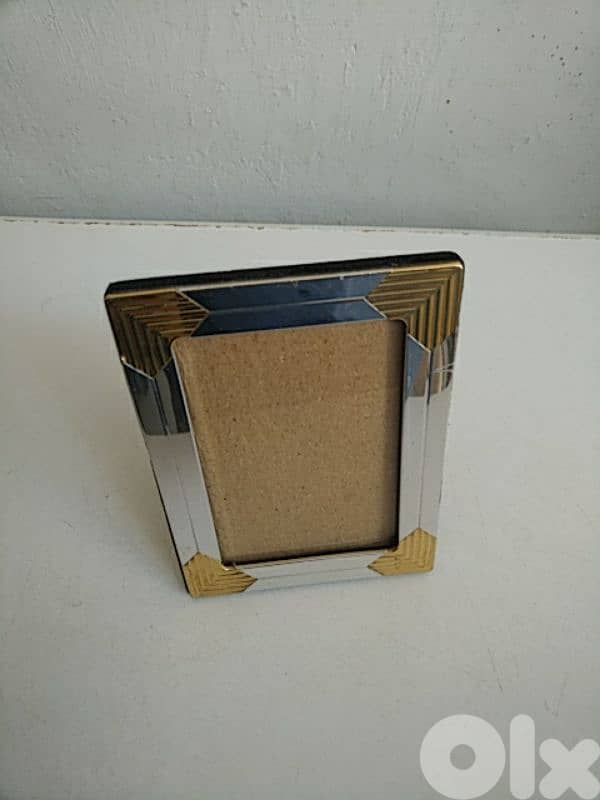 Small design frame - Not Negotiable 1