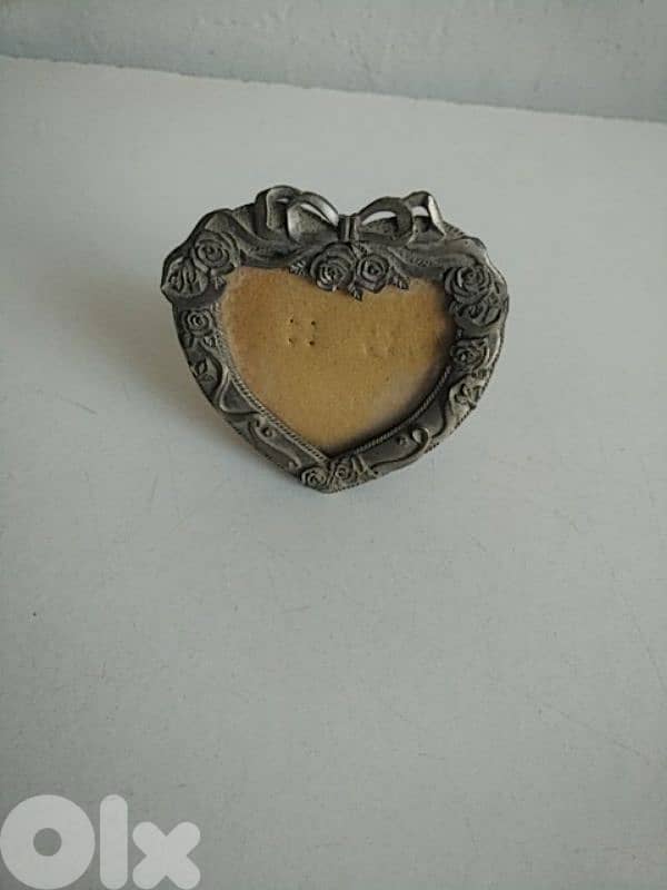 Old small frame - Not Negotiable 0