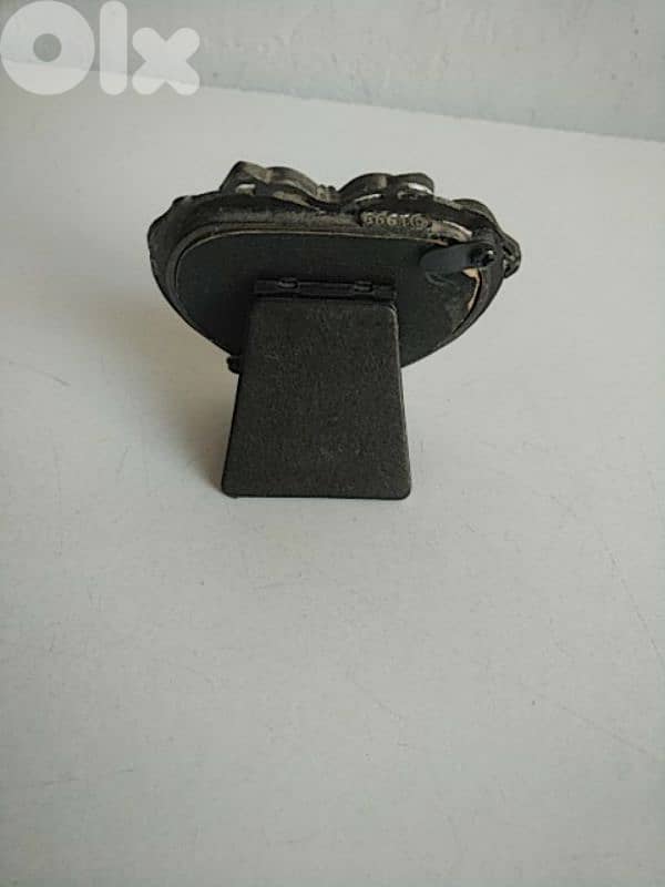 Old small frame - Not Negotiable 3