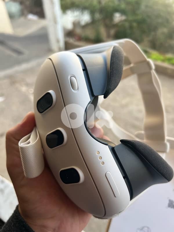 Meta Quest 3 VR Headset – Excellent Condition, 512GB 1