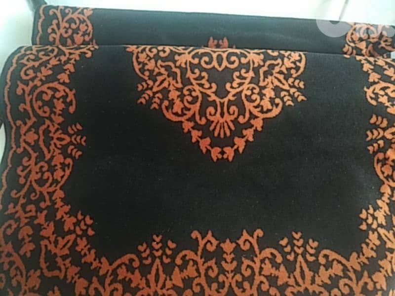 Thin twin carpets - Not Negotiable 3