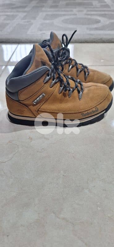 4 brands boots for boys like new size 34 & 35 1