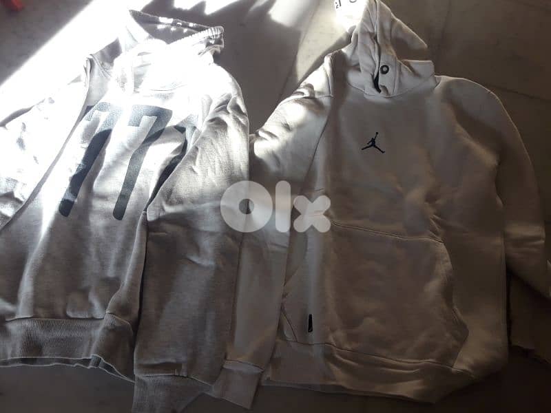 شروة ٧٥ قطعة او اكثر تياب واحذية 2